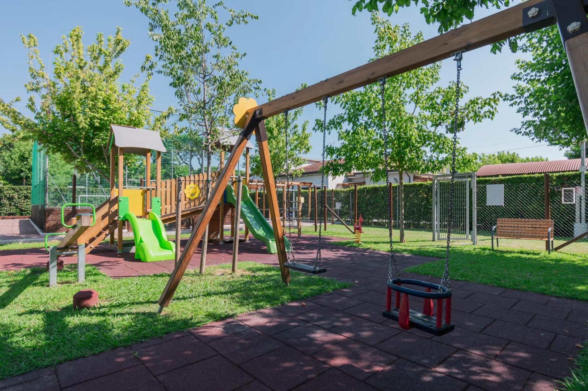Camping Apuano Marina di Massa Eksteriør bilde